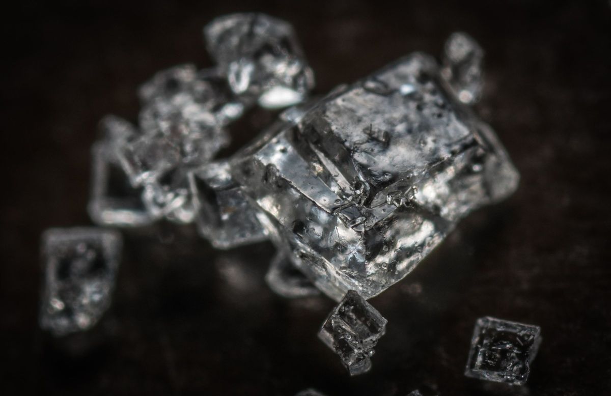 Rough diamond crystals